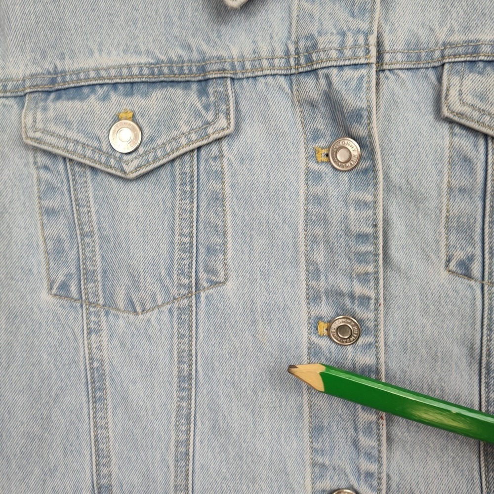 Vintage Tommy Hilfiger Jacket Men's Size L Lt. Blue Denim Big Flag Button-Up - Picture 11 of 13